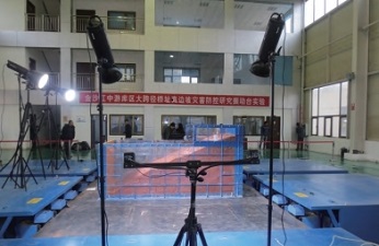 从土耳其地震看建筑隔震减震模拟实验中的新技术
