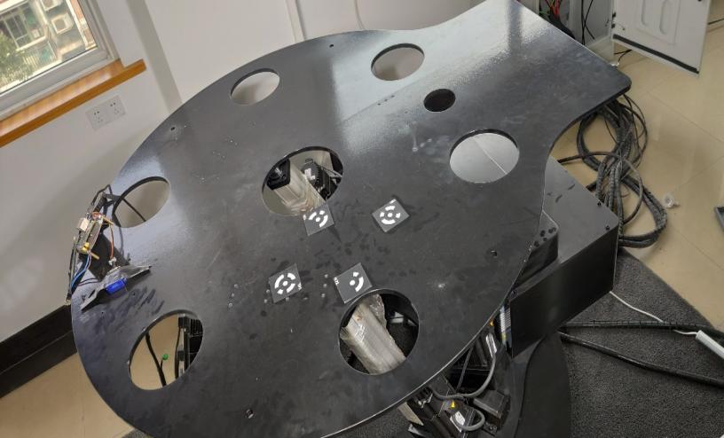 3D-DIC技术用于船舶模拟六自由度运动模拟姿态位移轨迹测量.jpg 3D-DIC技术用于船舶模拟六自由度运动模拟姿态位移轨迹测量.jpg
