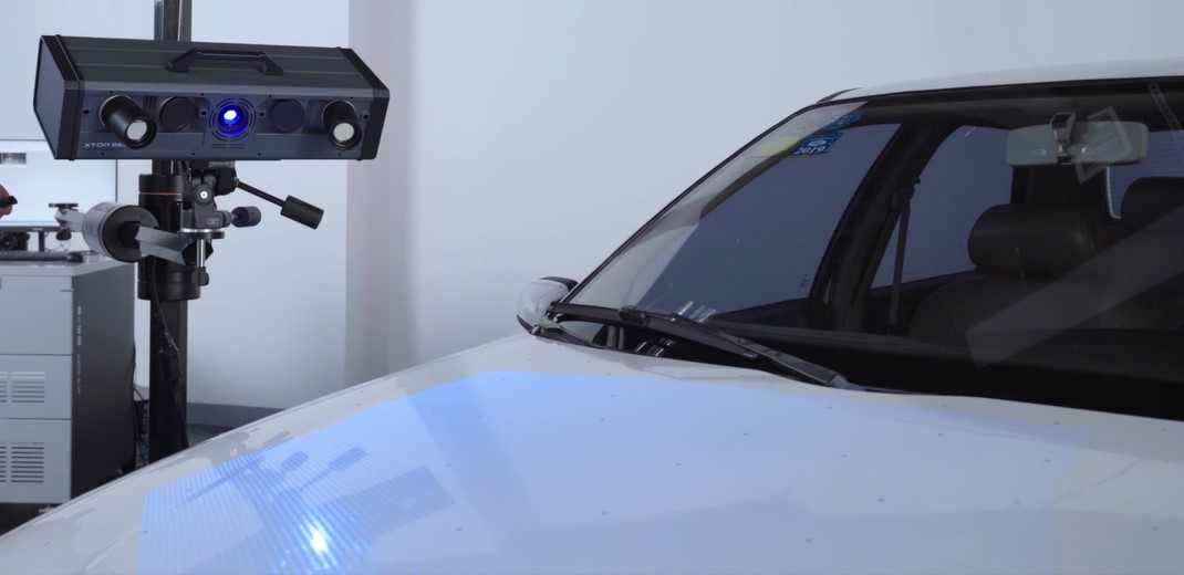 XTOM-L-9M高精度蓝光三维扫描仪用于汽车整车3D扫描.jpg XTOM-L-9M高精度蓝光三维扫描仪用于汽车整车3D扫描.jpg